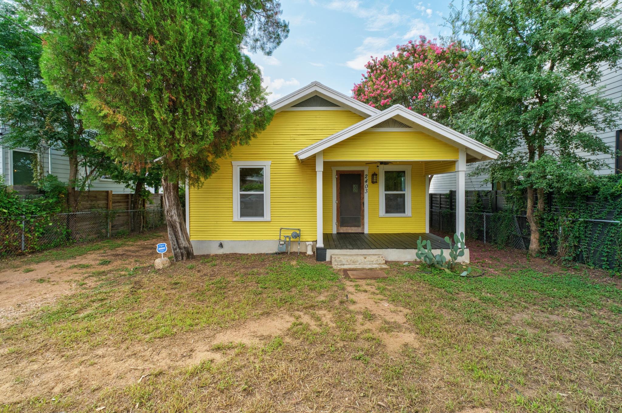 2403 11th, Austin, TX 78702 — photo 1
