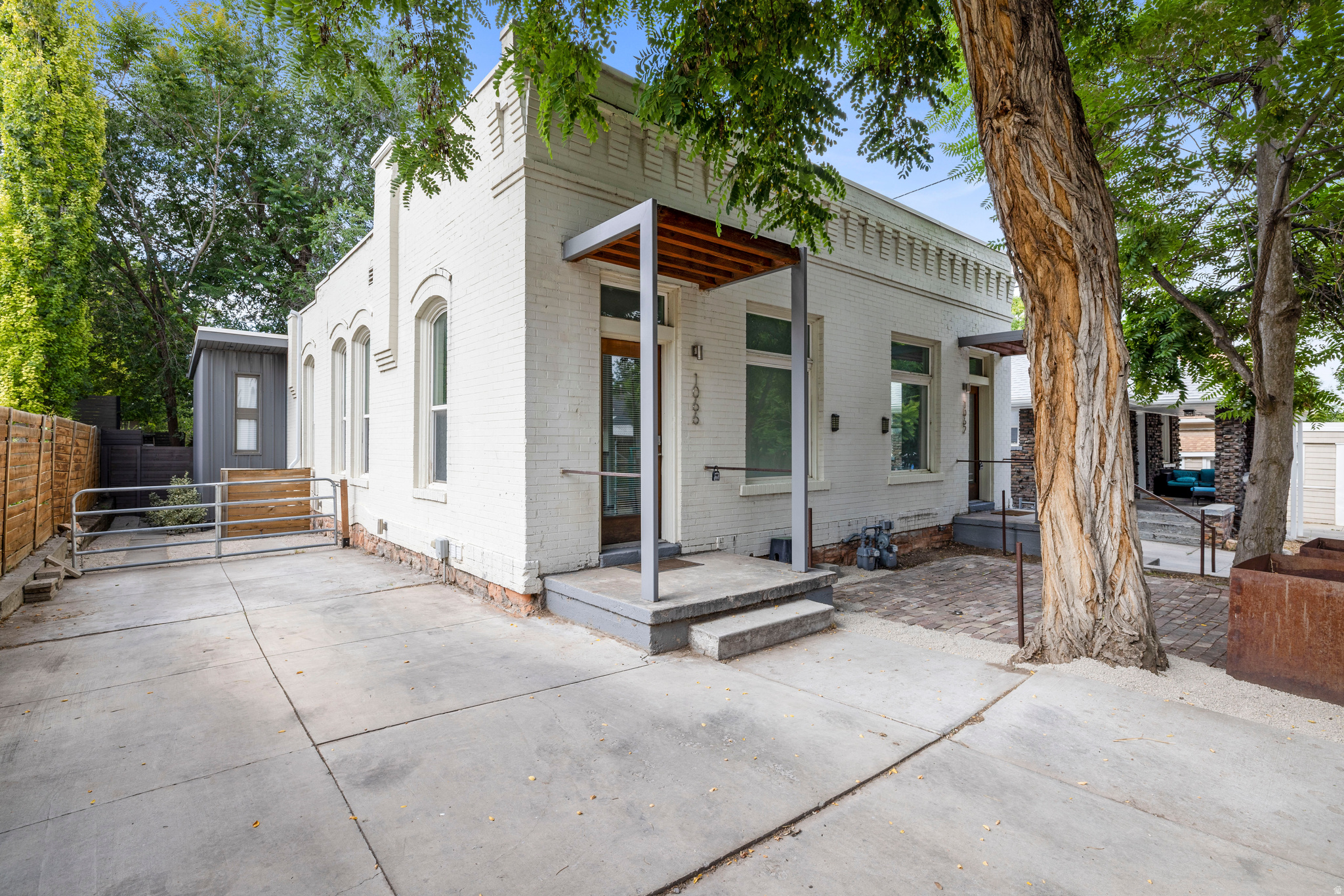 1066 E MARKEA AVE, Salt Lake City, UT 84102 — photo 1