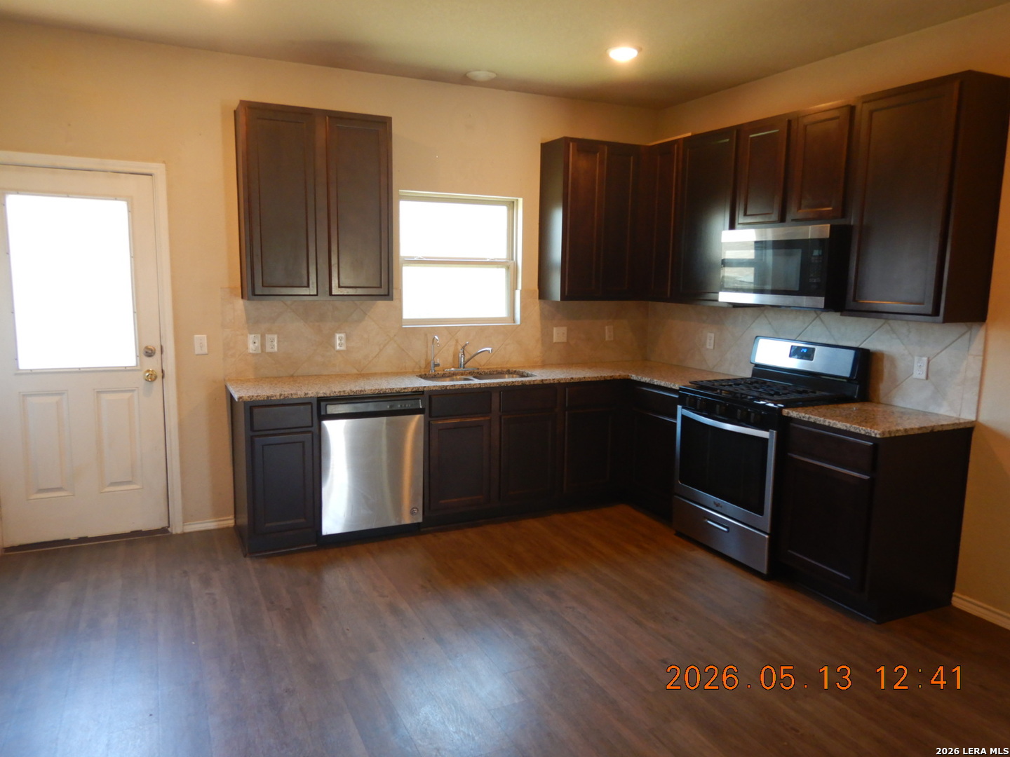 5408 Daniel Way, ,  78152 — photo 1
