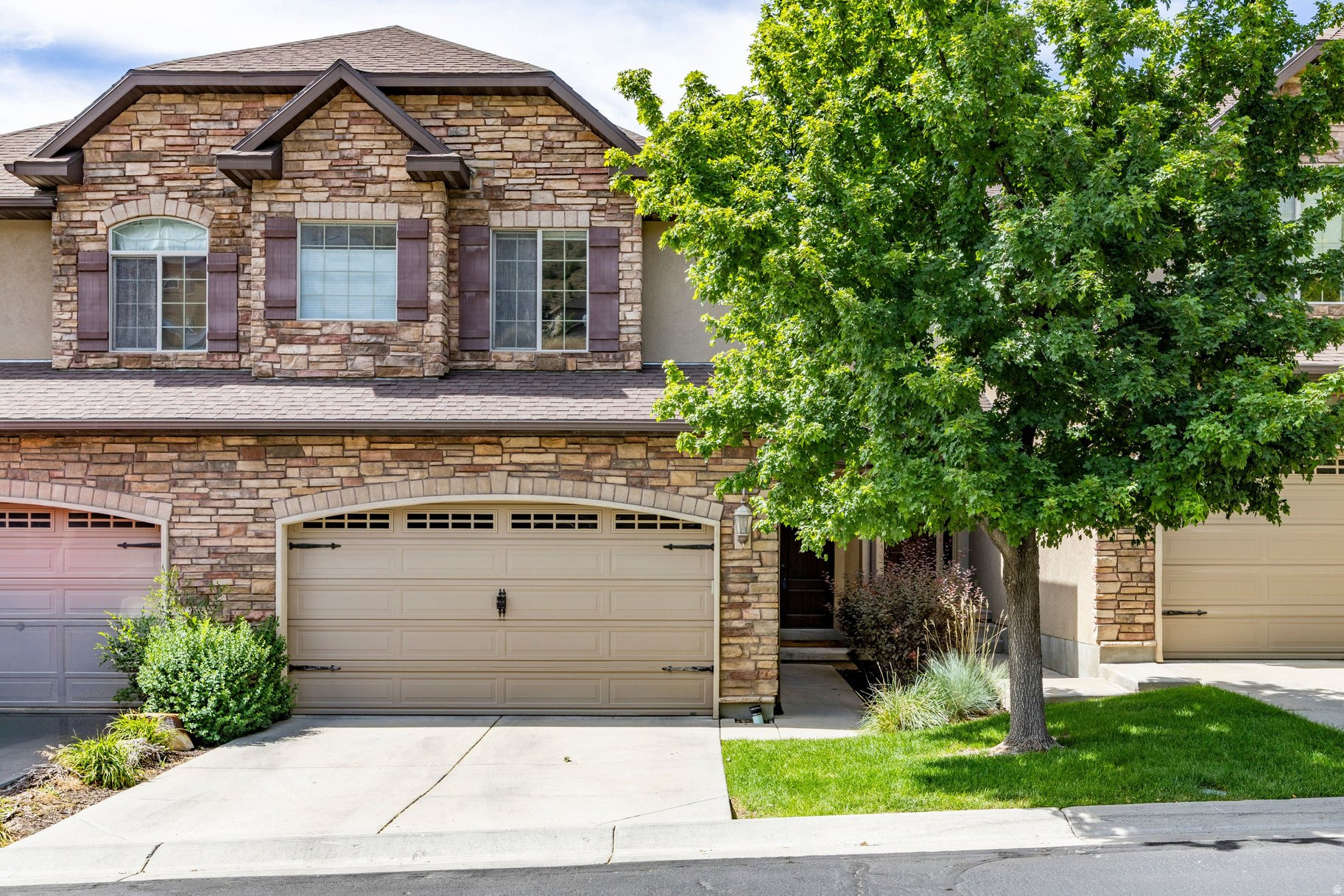 283 E NECHATEL DR, Draper, UT 84020 — photo 1