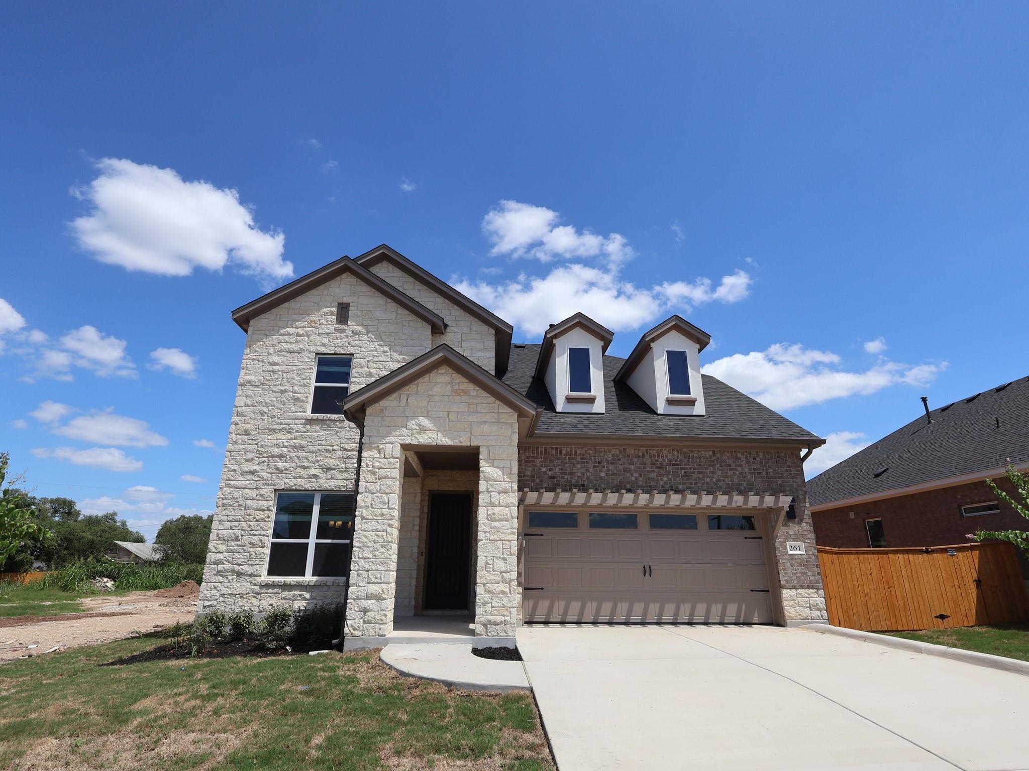 261 Callahan, Buda, TX 78610 — photo 1