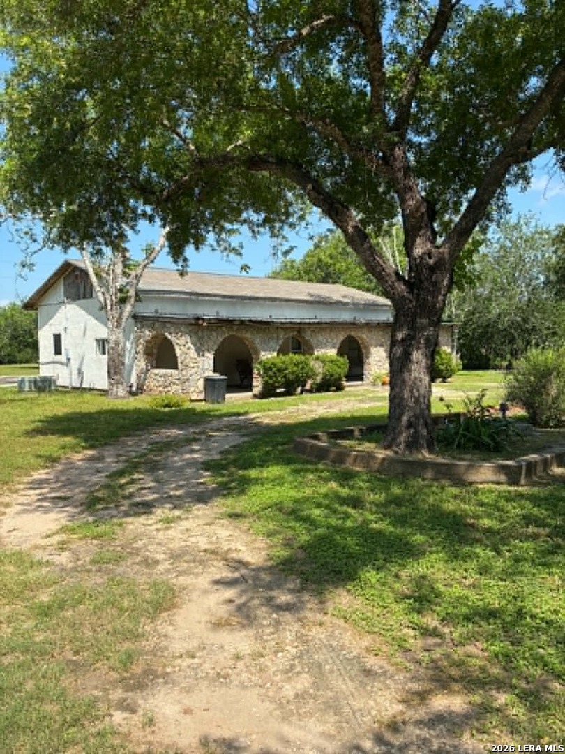 261 CR 402, ,  78102 — photo 1