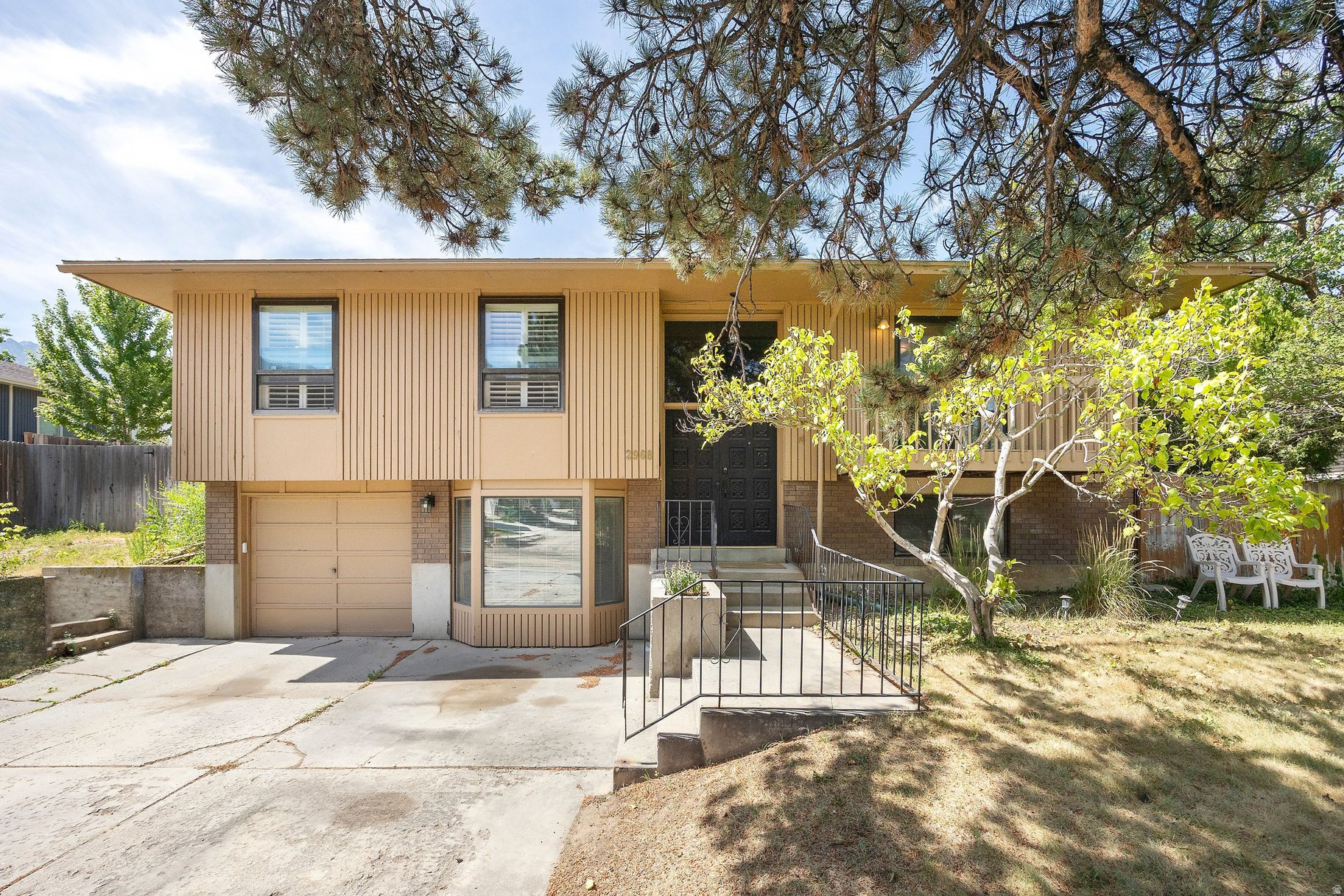 2968 E CARDIFF RD, Cottonwood Heights, UT 84121 — photo 1