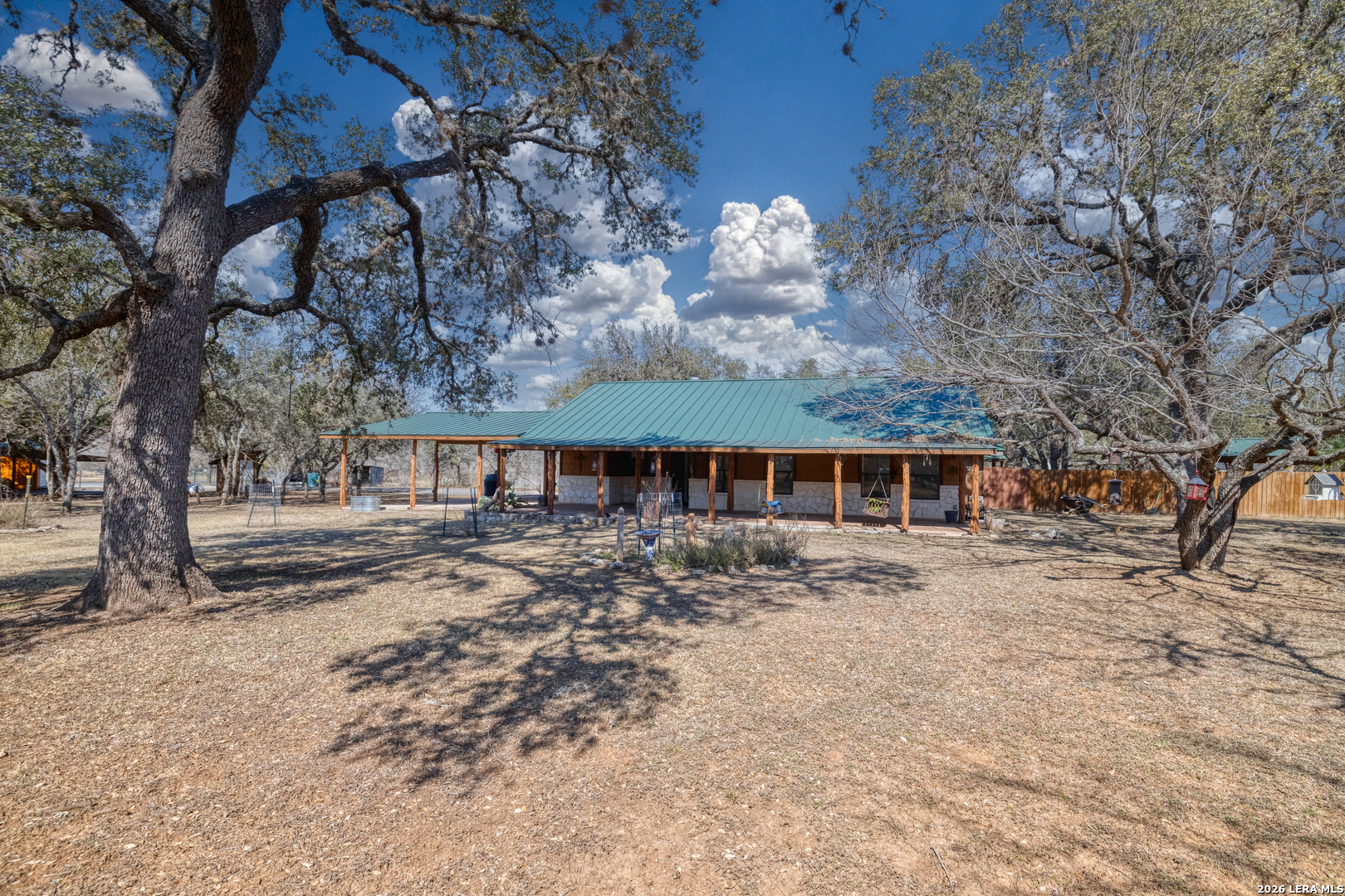 119 Kahn, , 78879 — photo 1