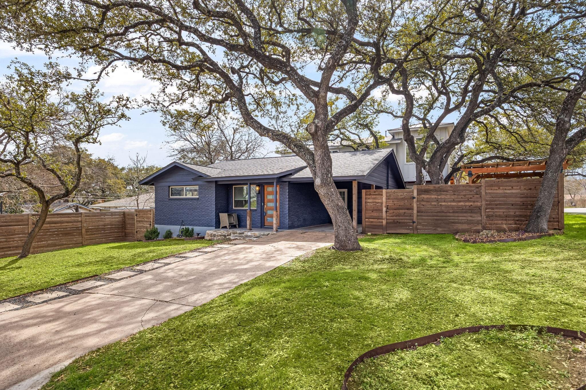 3015 Burning Oak, Austin, TX 78704 — photo 1