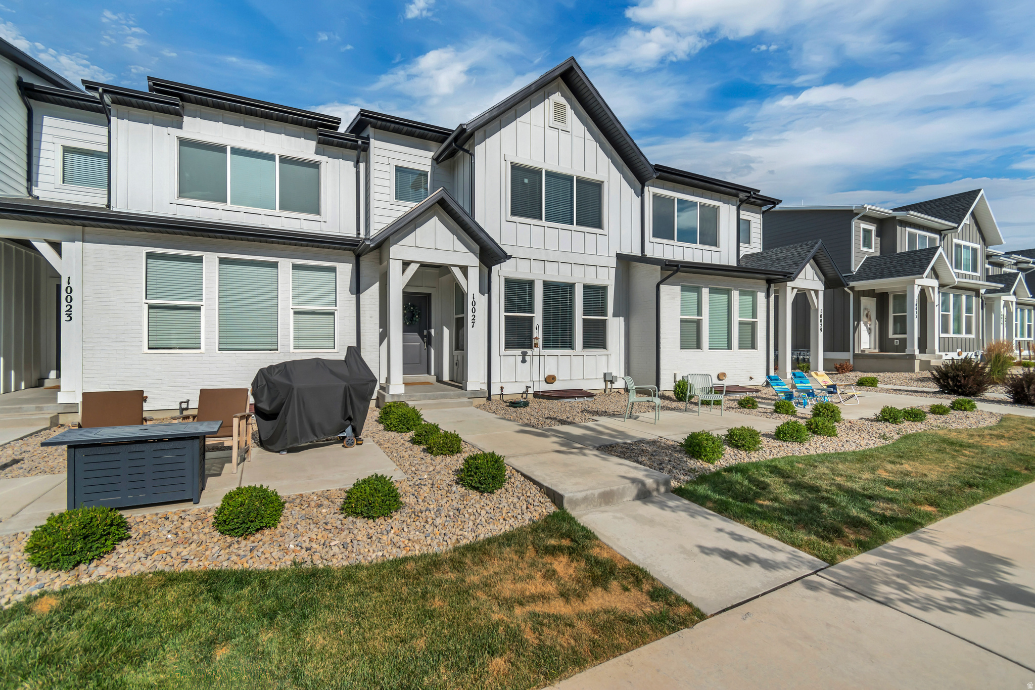10027 N FEATHERSTONE DR, Highland, UT 84003 — photo 1