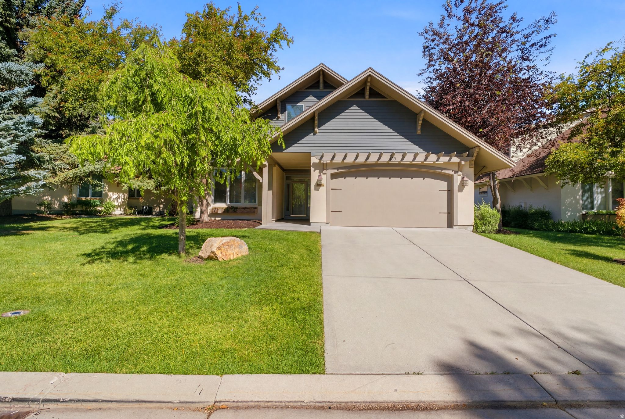 12 W VILLAGE CIR, Midway, UT 84049 — photo 1