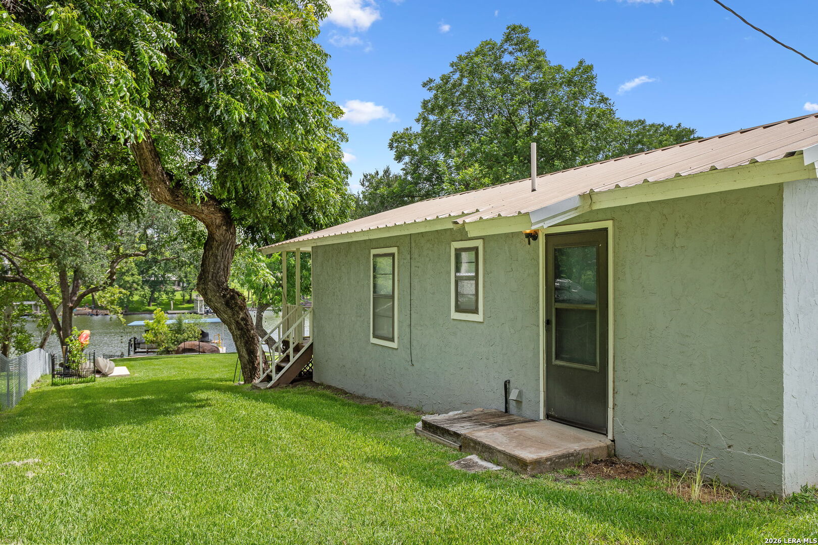 806 CLEN OAK PKWY, Burnet, TX 78611 — photo 1