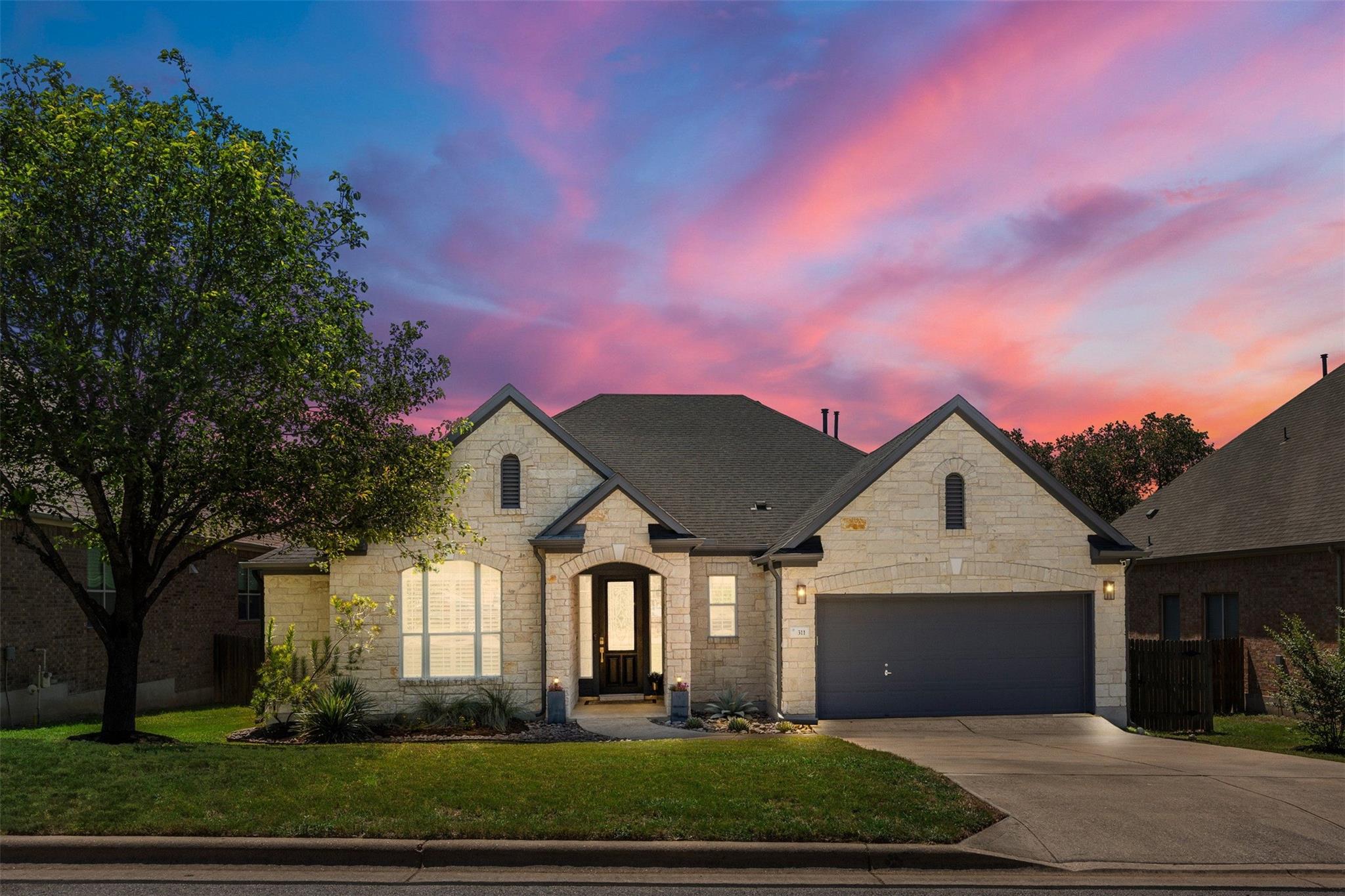 311 Grafton, Austin, TX 78737 — photo 1