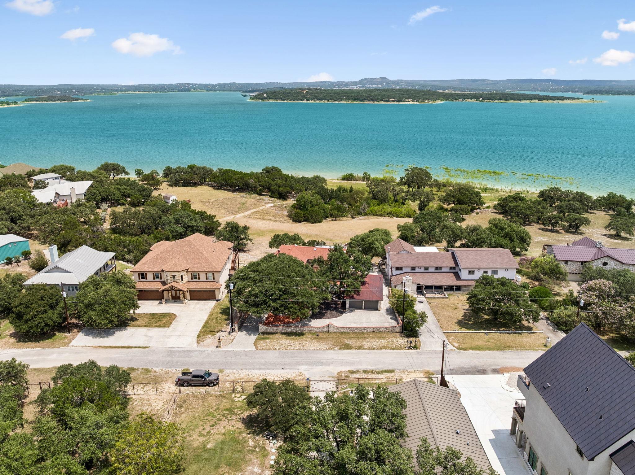 408 Edge Hill Dr, Canyon Lake, TX 78133 — photo 1