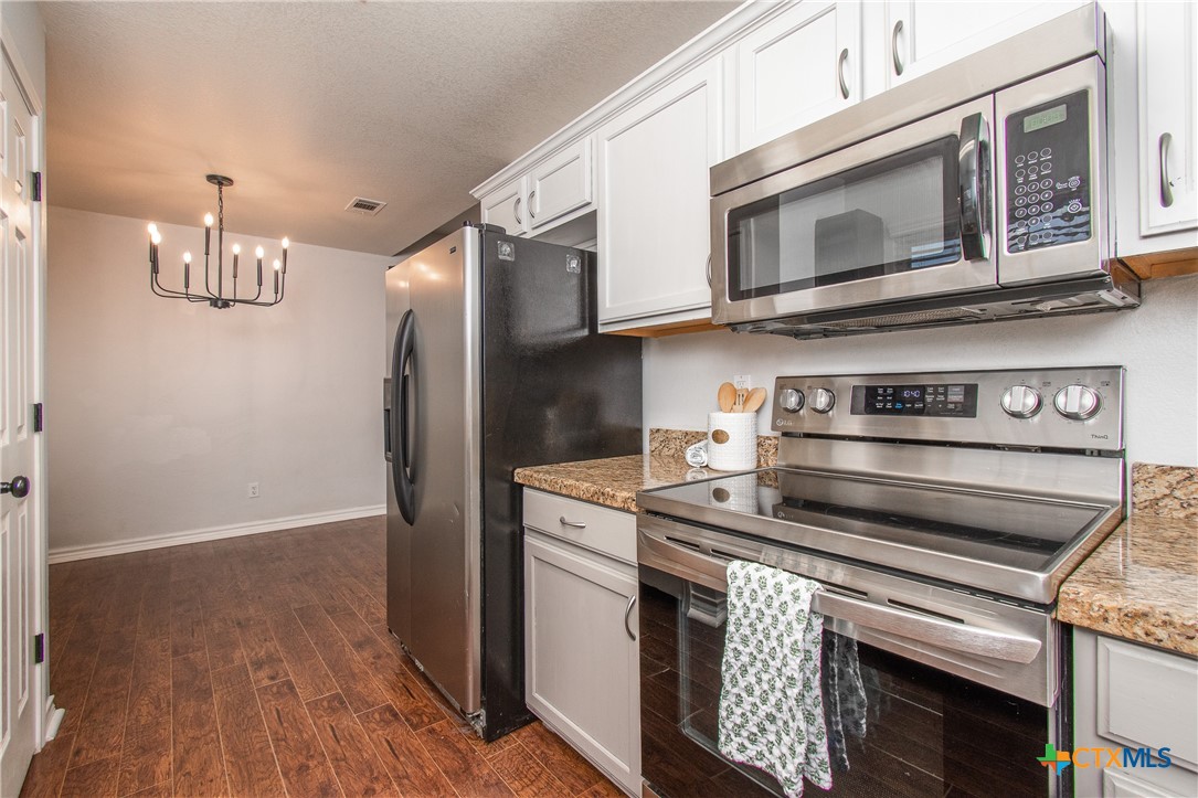 905 Concho Street, Belton, TX 76513 — photo 1