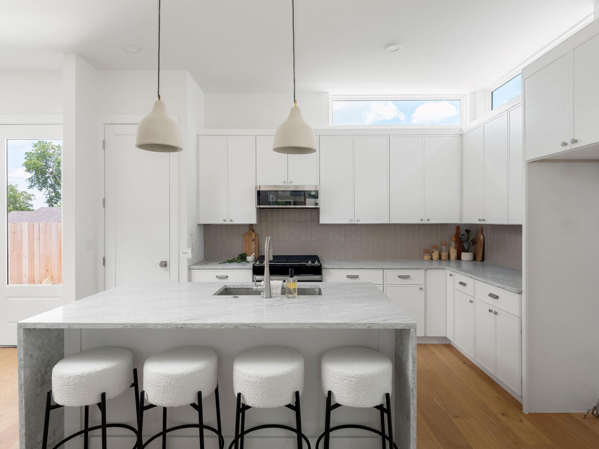 6407  Bradsher None  #I, Austin, TX 78745 — photo 1