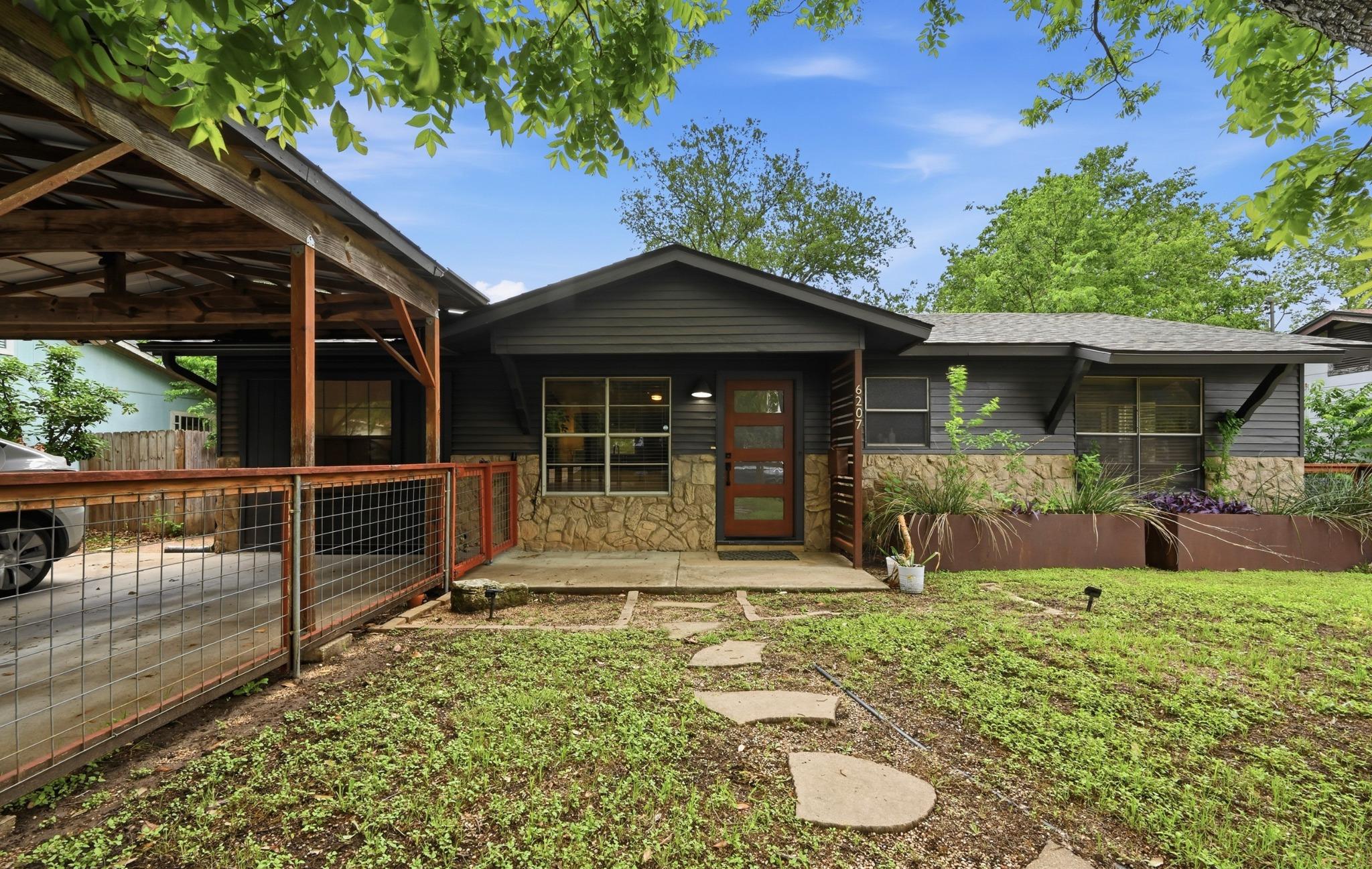 6207  Hickman Ave, Austin, TX 78723 — photo 1