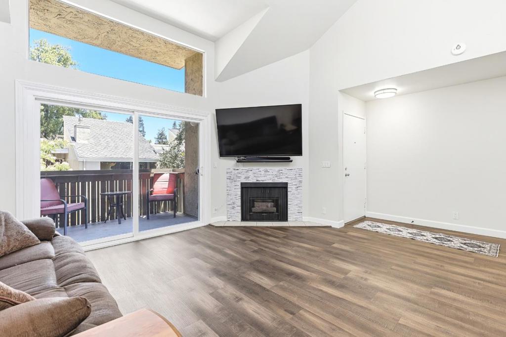 1485 De Rose Way 218, San Jose, CA 95126 — photo 1