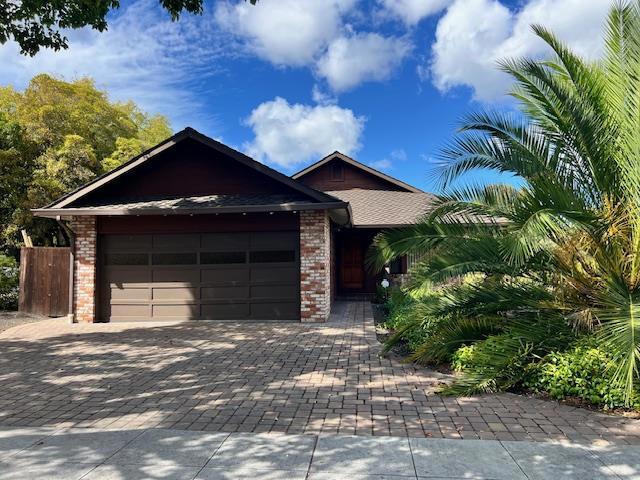 701 Christine Drive, Palo Alto, CA 94303 — photo 1