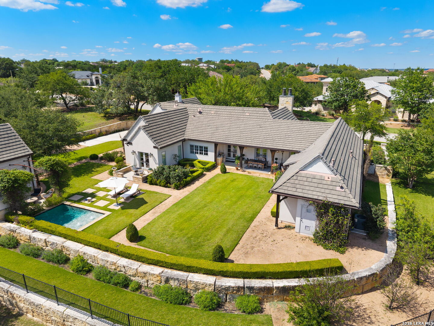 105 LODGE SPGS, Boerne, TX 78006 — photo 1
