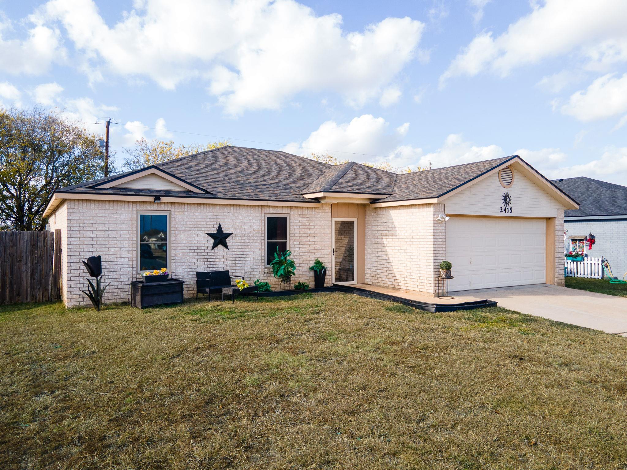 2415  Gallop Dr, Killeen, TX 76549 — photo 1