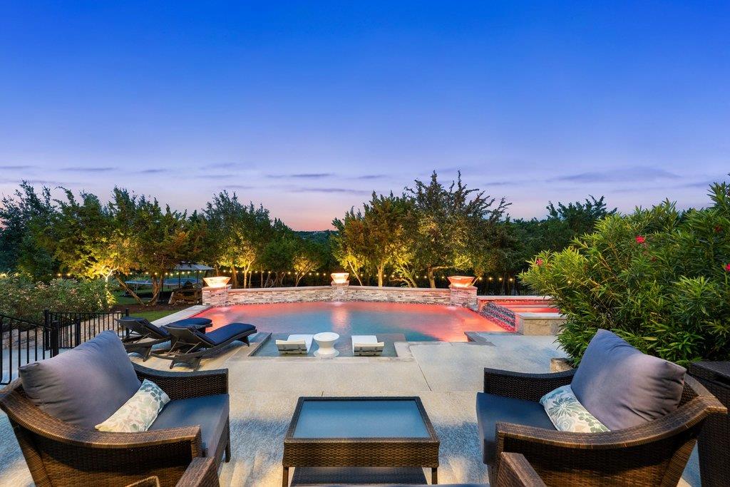 215 Lodestone Ln, Austin, TX 78738 — photo 1