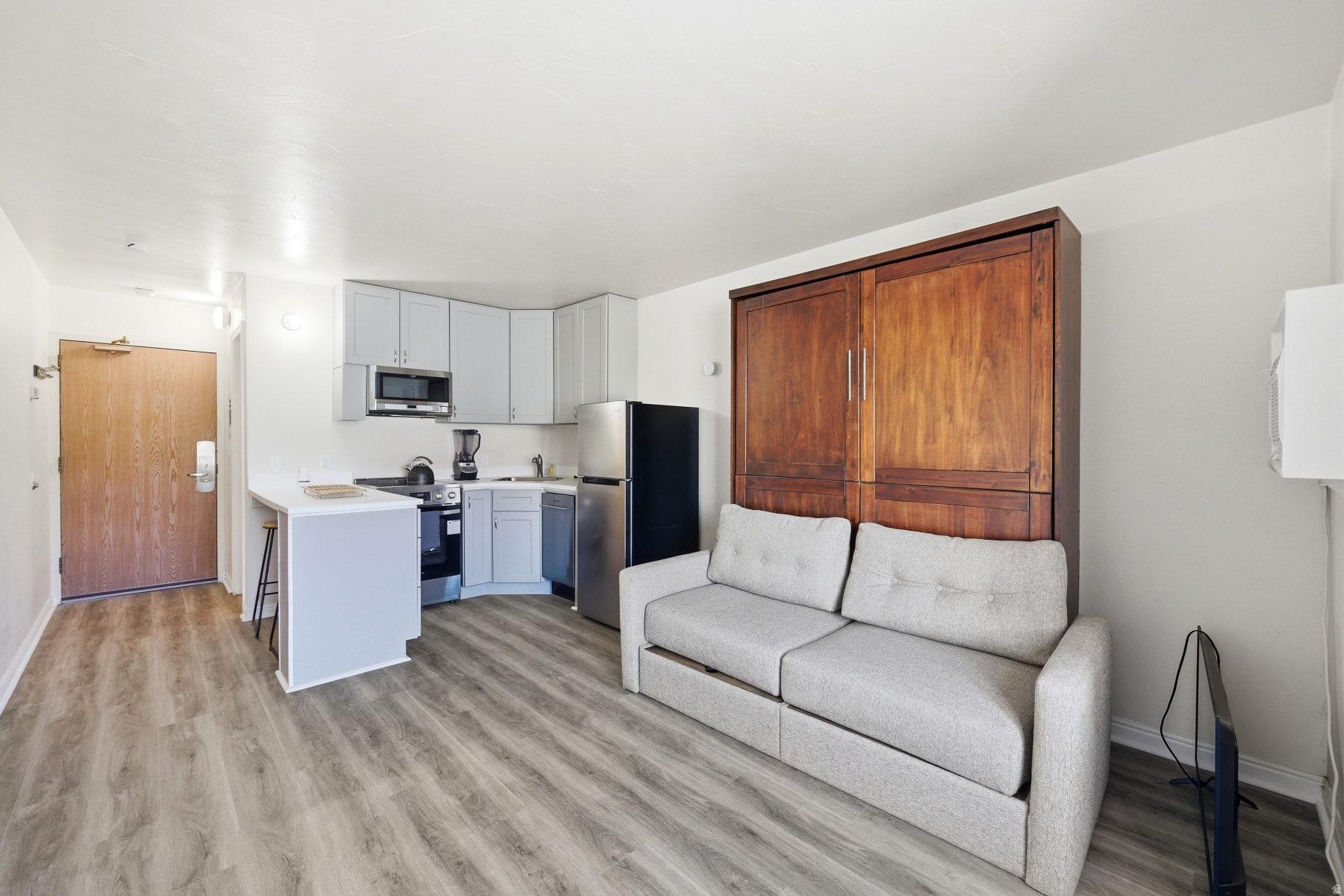 2015  PROSPECTOR AVE #122