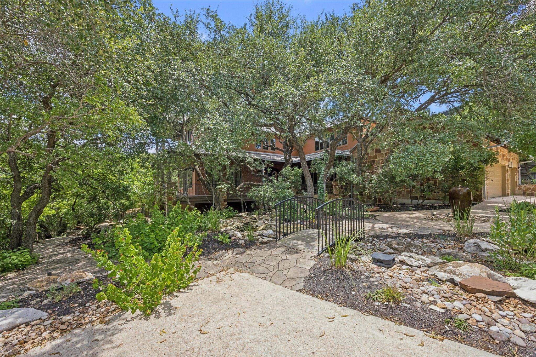 2501  Stratford Dr, Austin, TX 78746 — photo 1