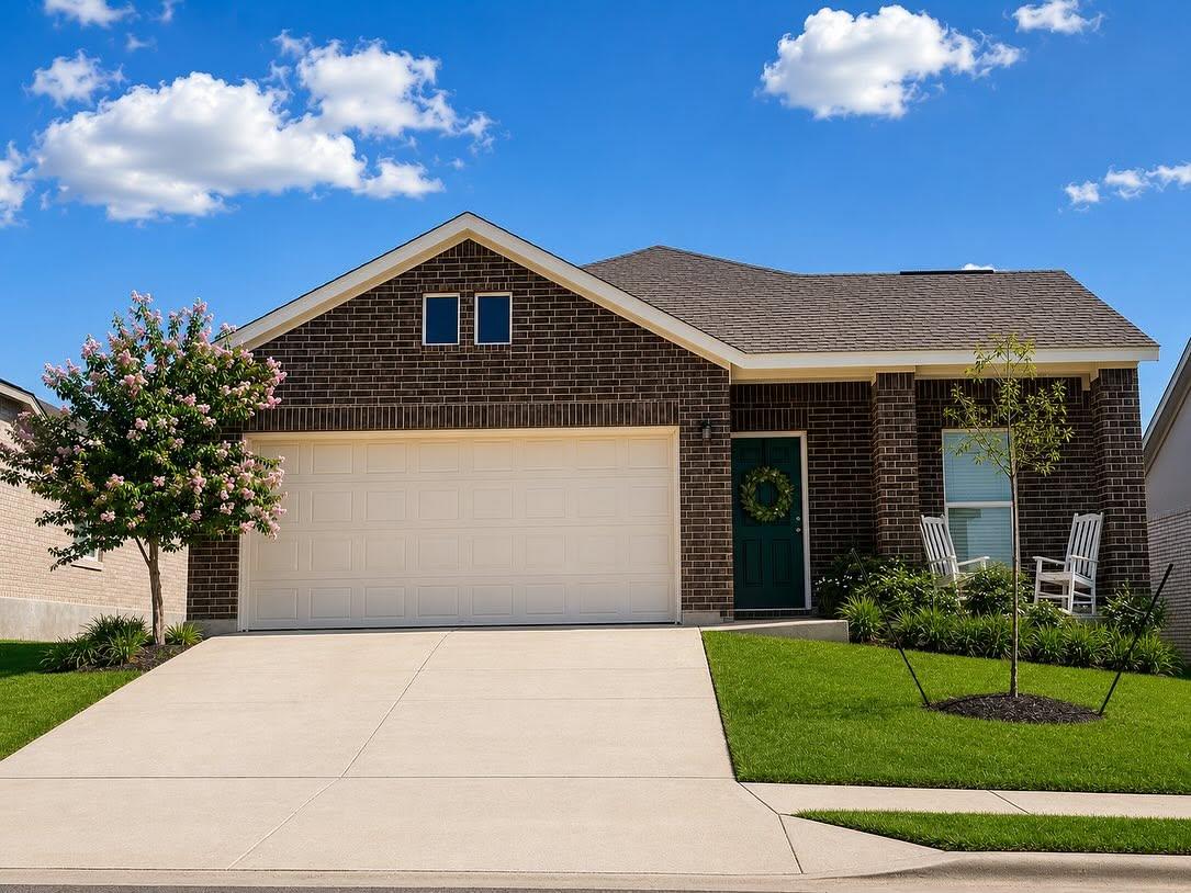 120  Greystone Ct, Marble Falls, TX 78654 — photo 1