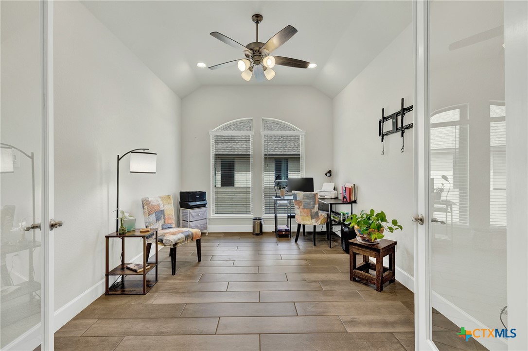415 Bridle Trail, New Braunfels, TX 78132 — photo 1