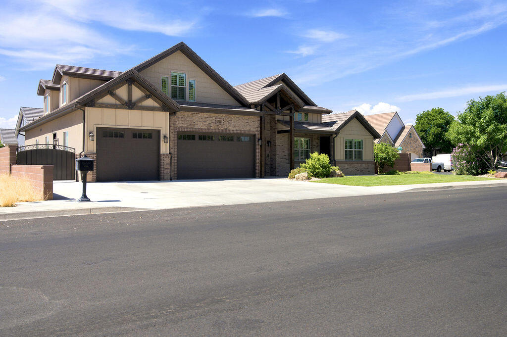 722 E 1070 S, St George, UT 84790 — photo 1