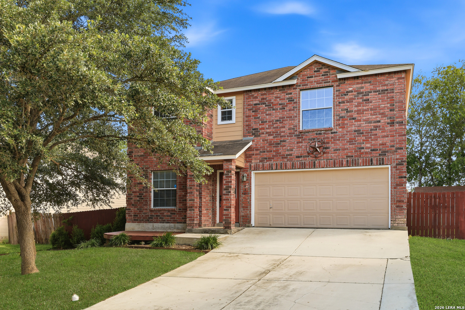 438 S WATER LN, New Braunfels, TX 78130 — photo 1