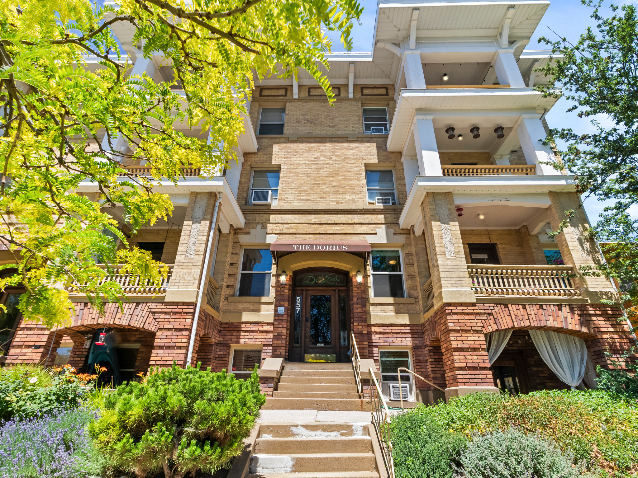 557 E 1ST AVE #10, Salt Lake City, UT 84103 — photo 1