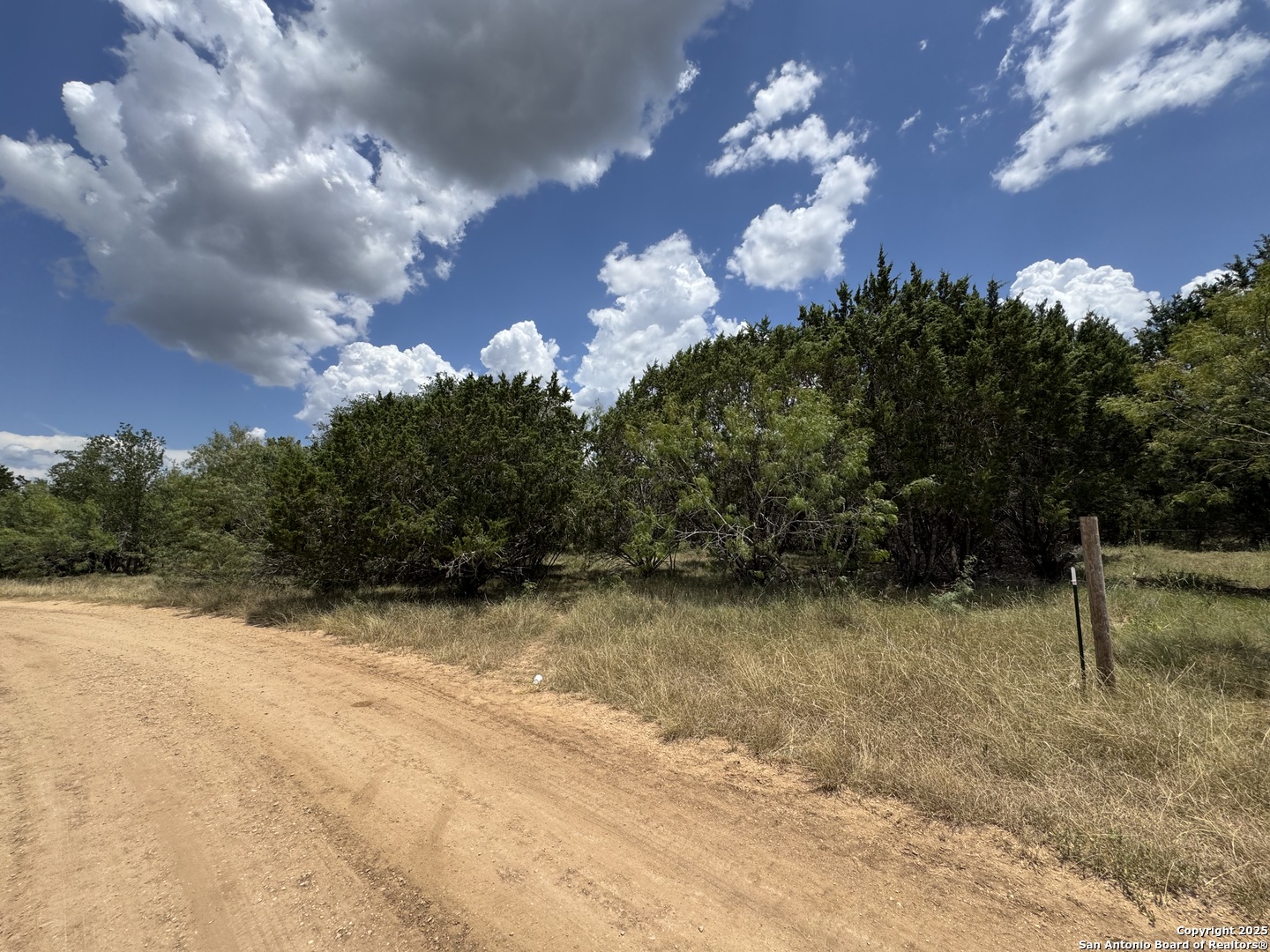 Nacona Dr, Bandera, TX 78003 — photo 1