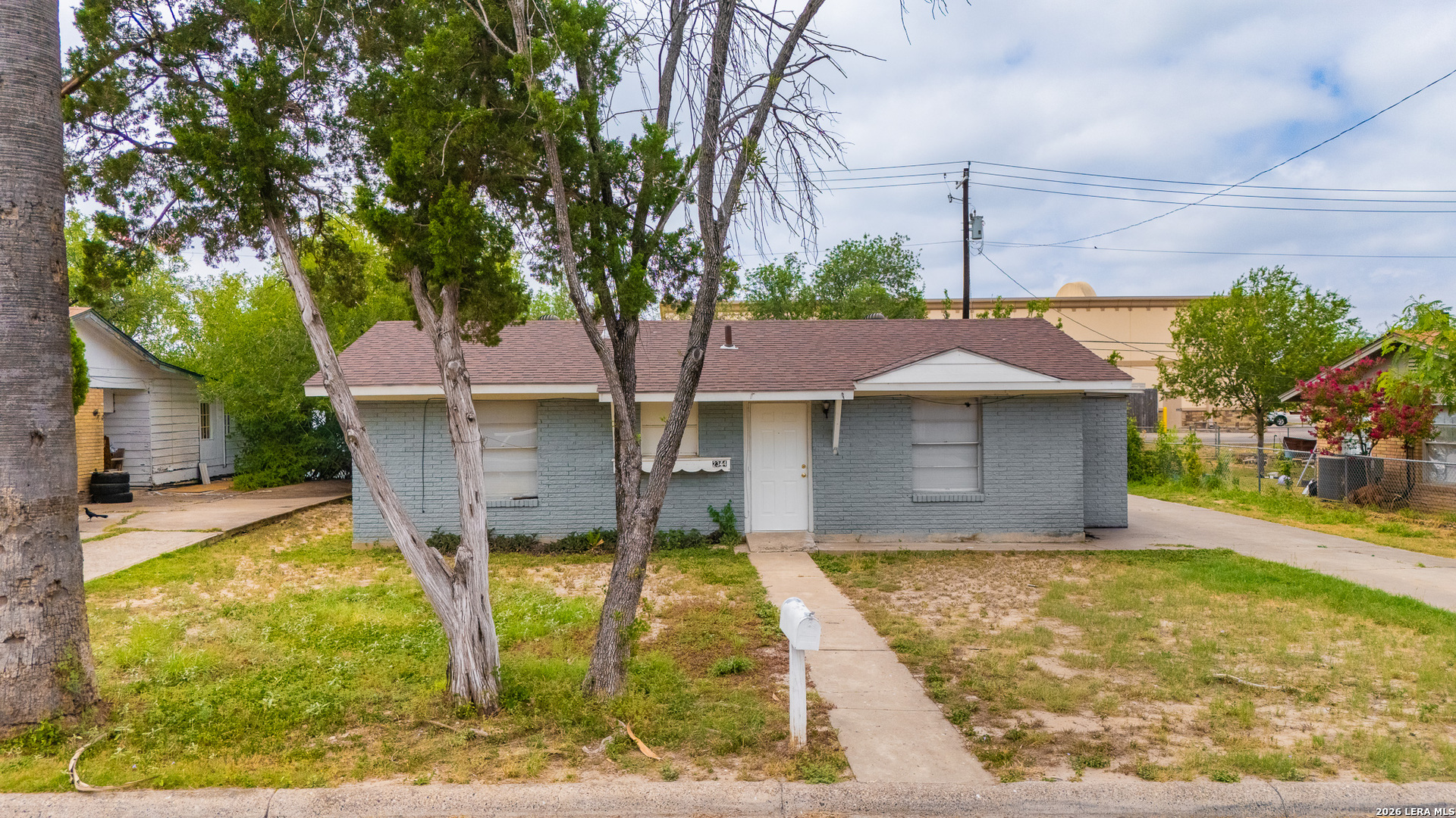 2344 Stanley, Eagle Pass, TX 78852 — photo 1