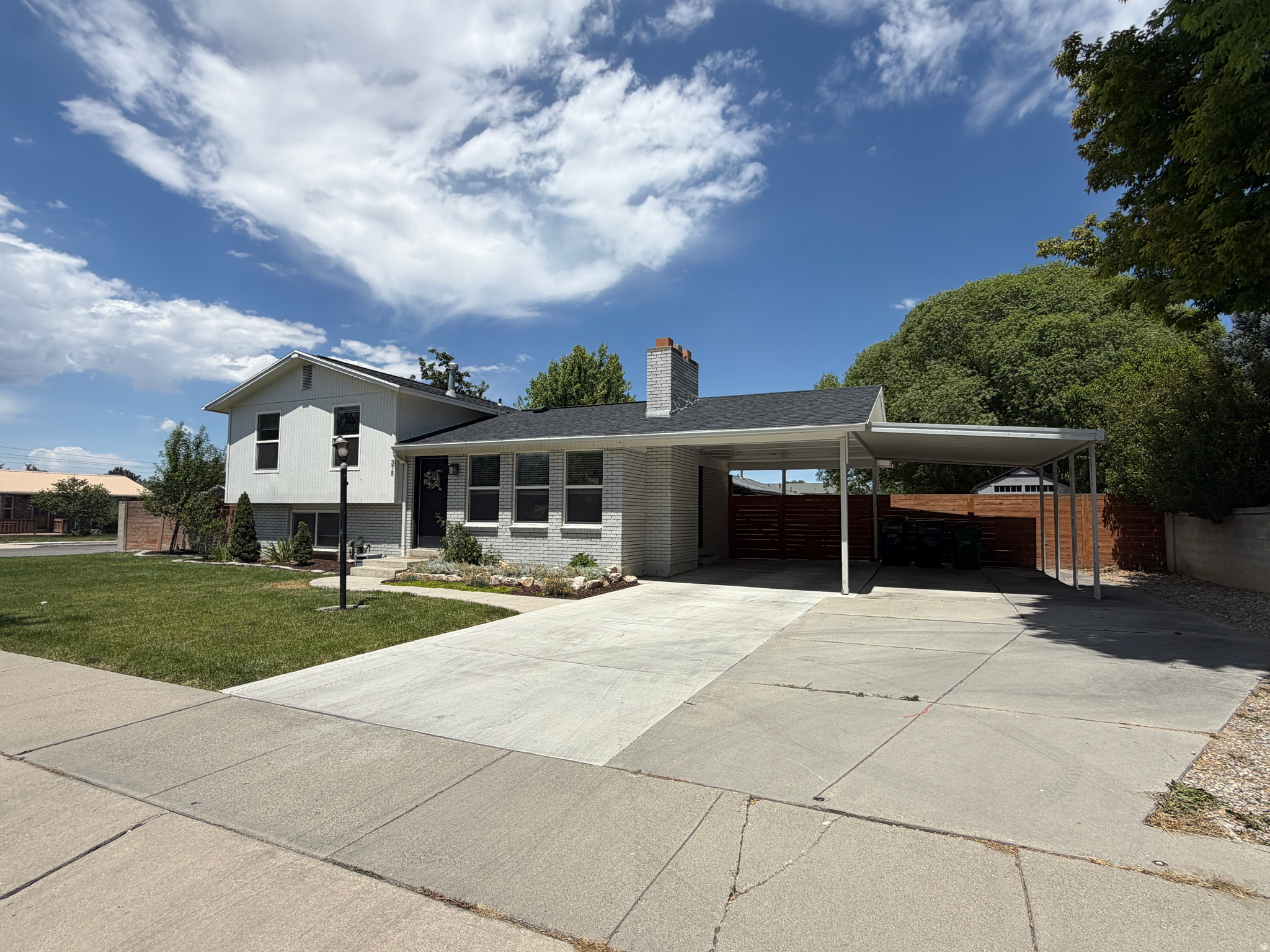 375 E 10560 S, Sandy, UT 84070 — photo 1