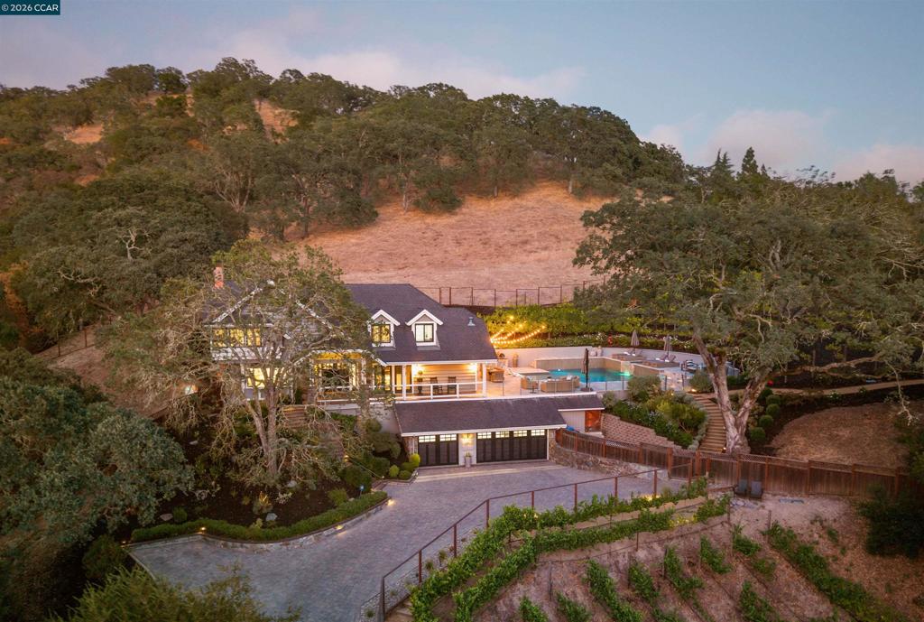 330 Twin Peaks Ln, Alamo, CA 94507 — photo 1