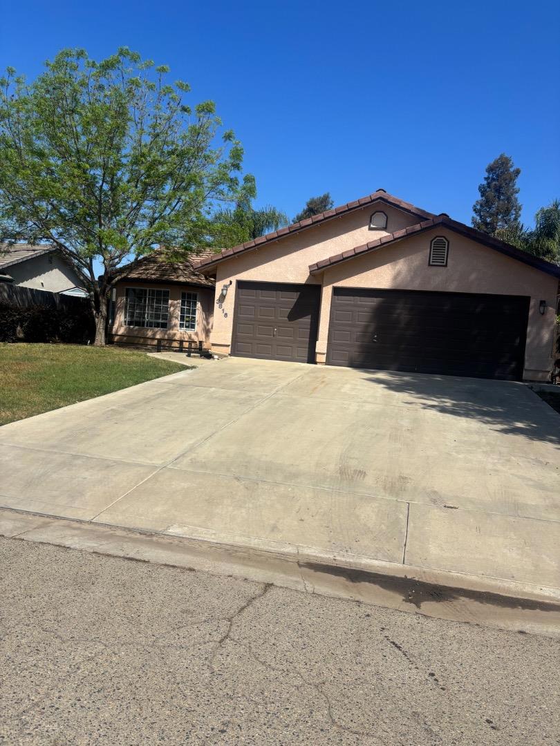 3816 E Acequia Avenue, Visalia, CA 93292 — photo 1