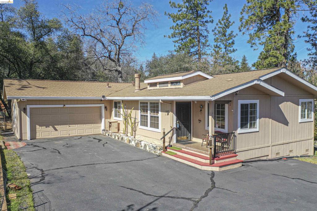 12690 Mueller Dr, Groveland, CA 95321 — photo 1