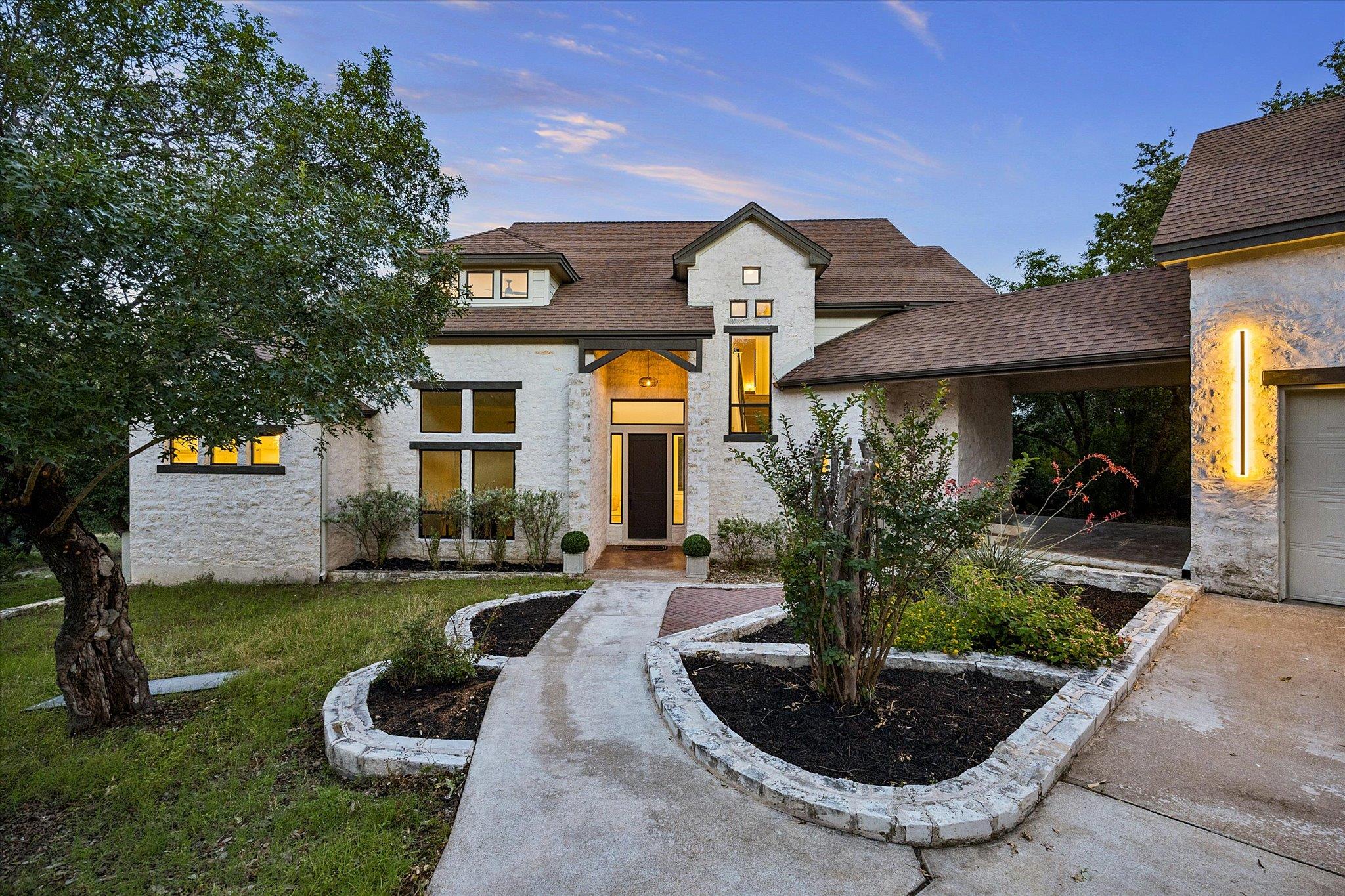 3719 Bee Creek Rd, Spicewood, TX 78669 — photo 1