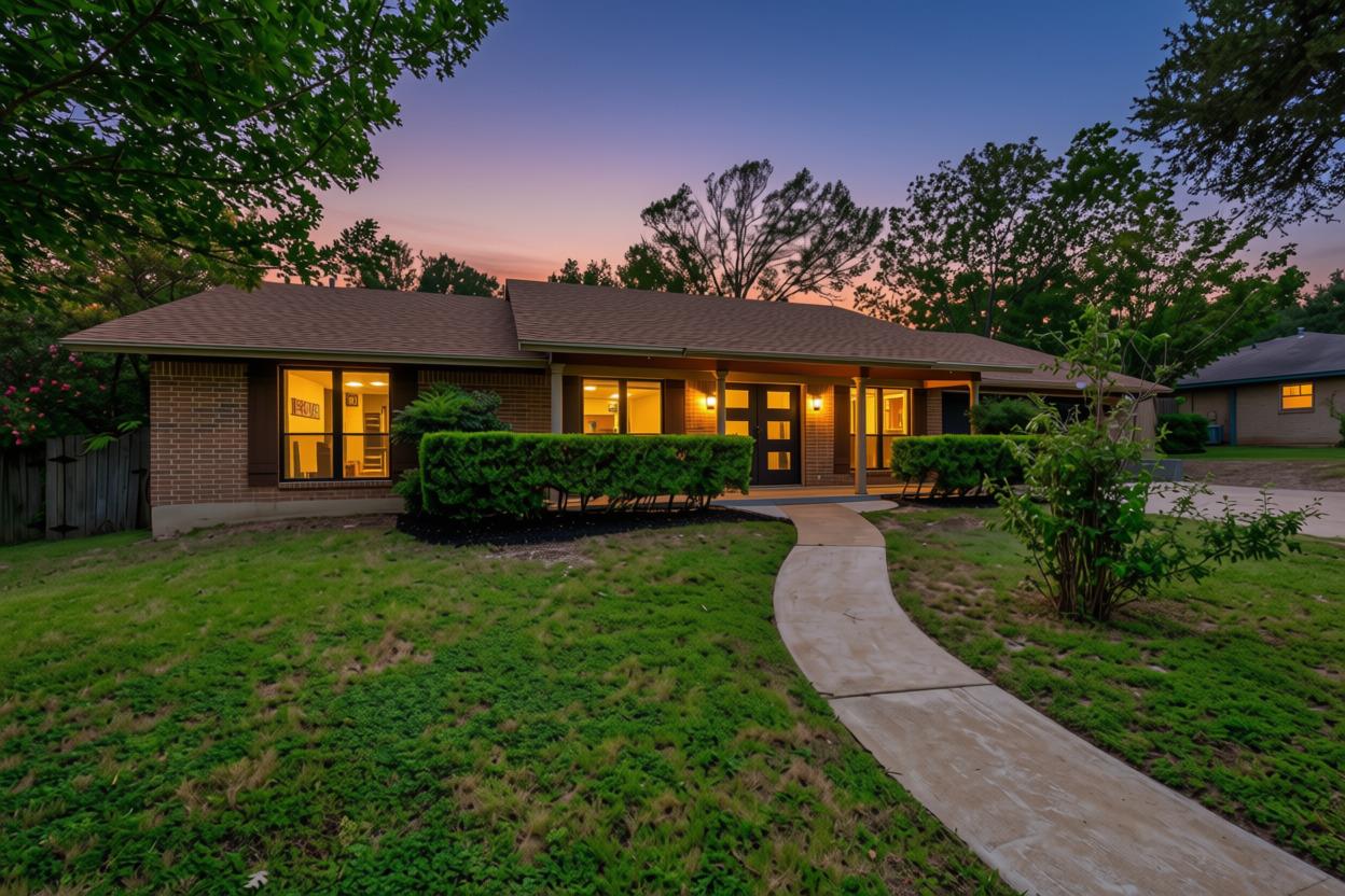 2205 Monarch Dr, Austin, TX 78748 — photo 1