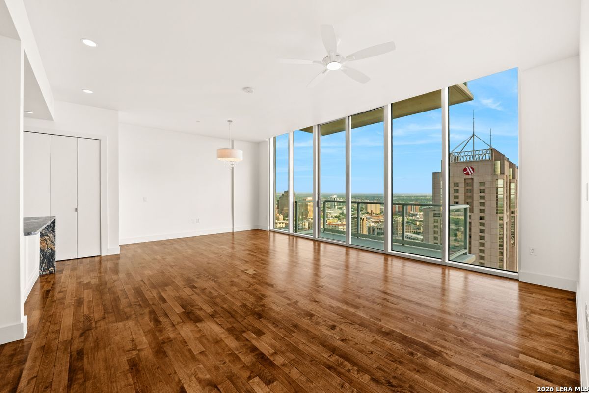 610 E Market, San Antonio, TX 78205 — photo 1