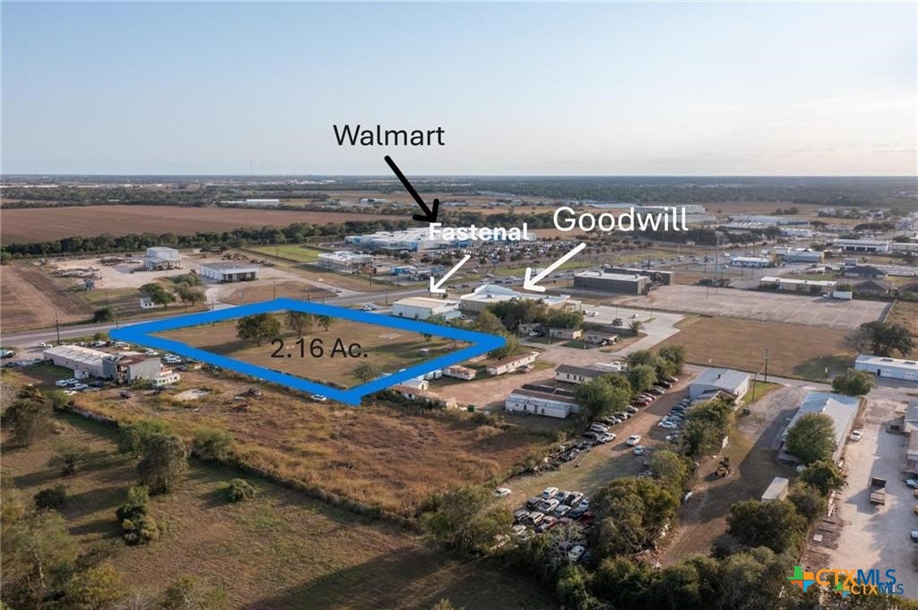 4406 Houston Highway, Victoria, TX 77901 — photo 1