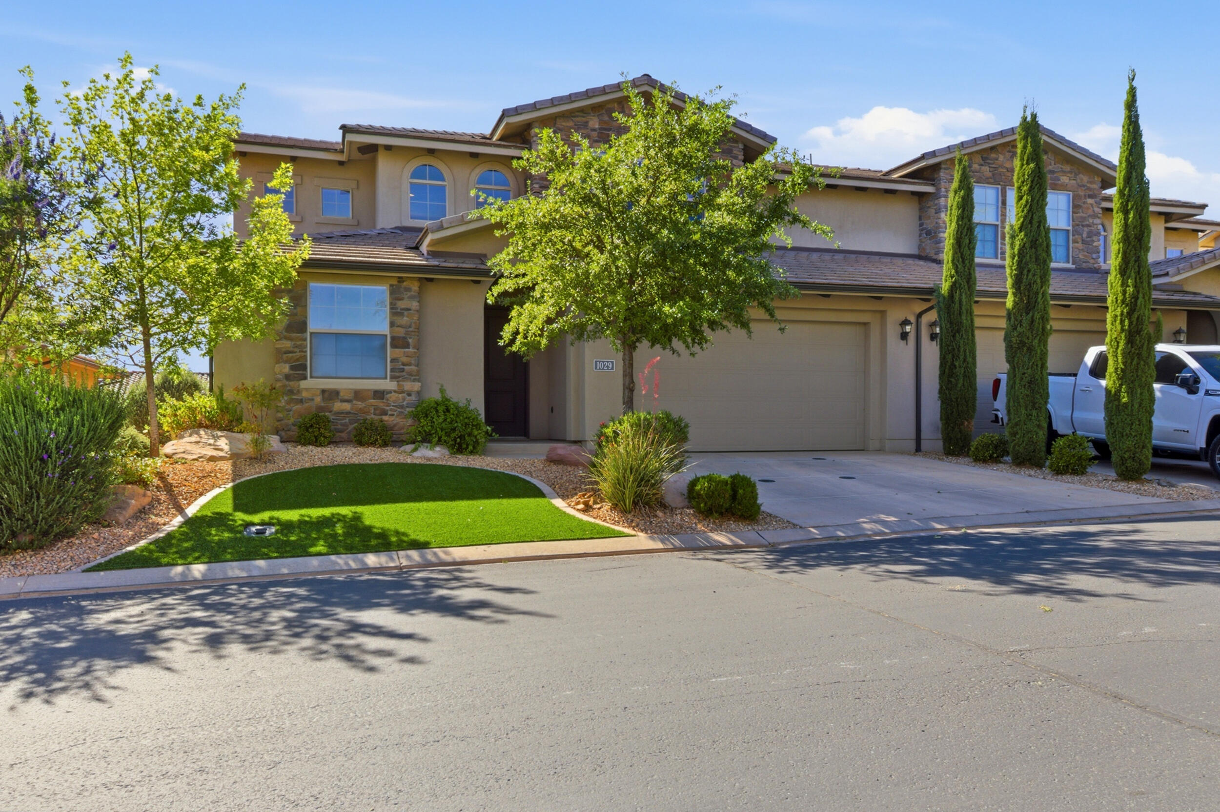 1029 N Casitas Hill LP, Washington, UT 84780 — photo 1