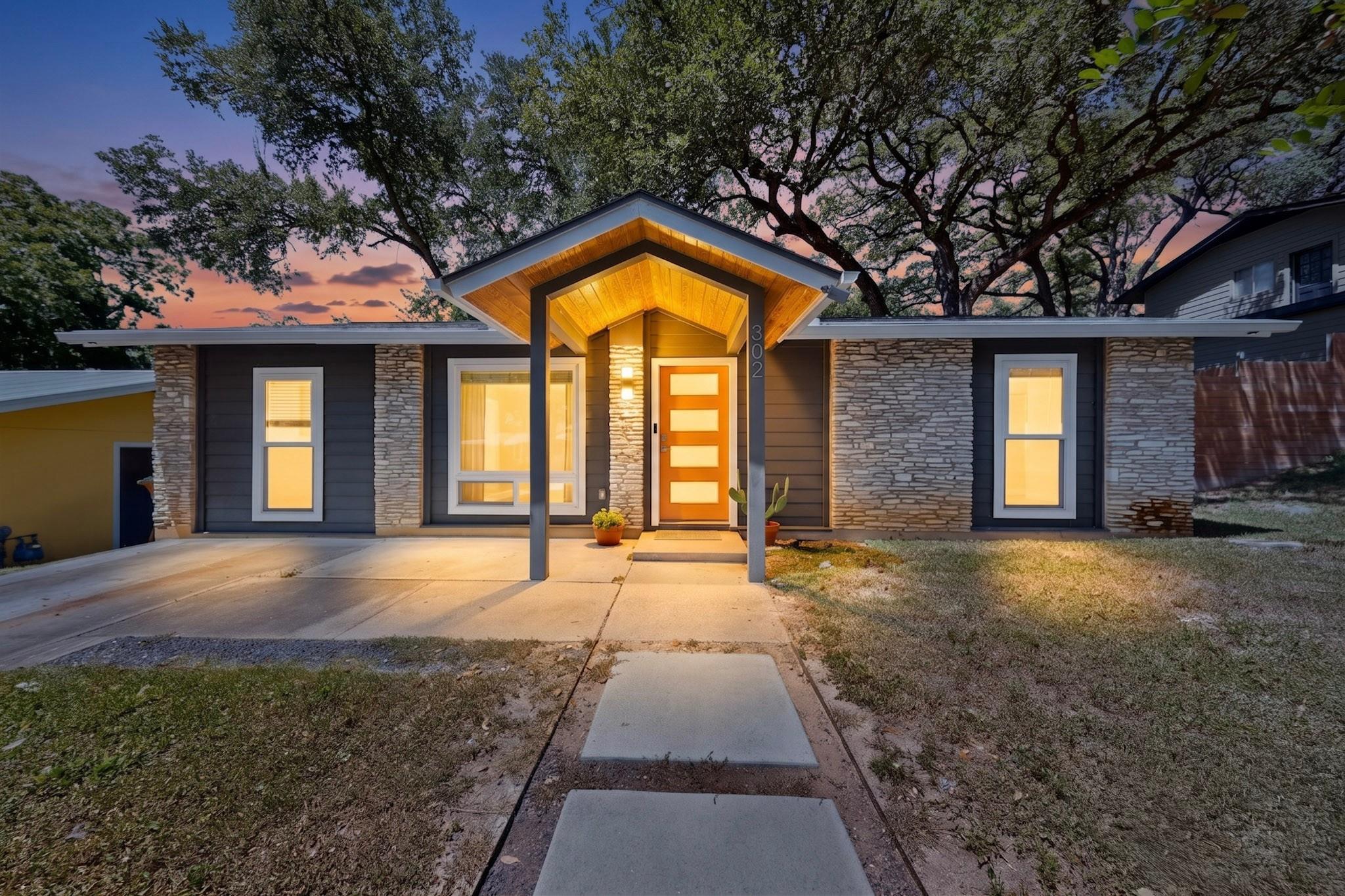 302 Rowland Dr, Austin, TX 78745 — photo 1