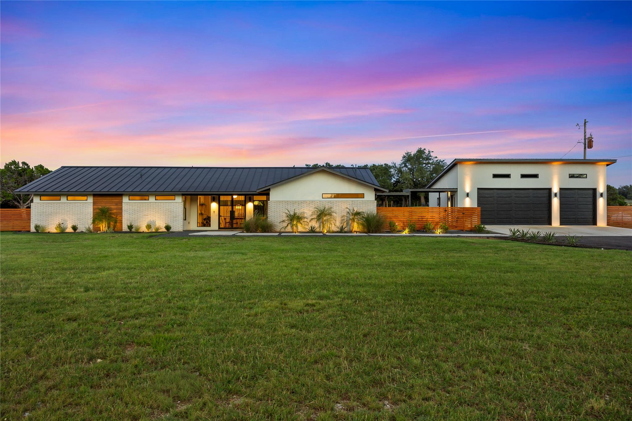402  Rolling Hills Rd, Liberty Hill, TX 78642 — photo 1
