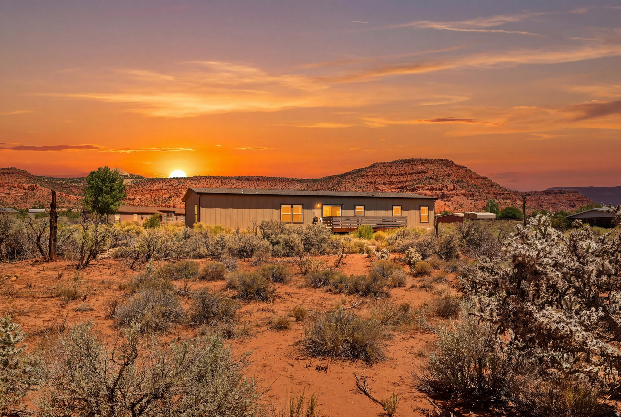4960 E GRANDE VERMILLION AVE, Kanab, UT 84741 — photo 1