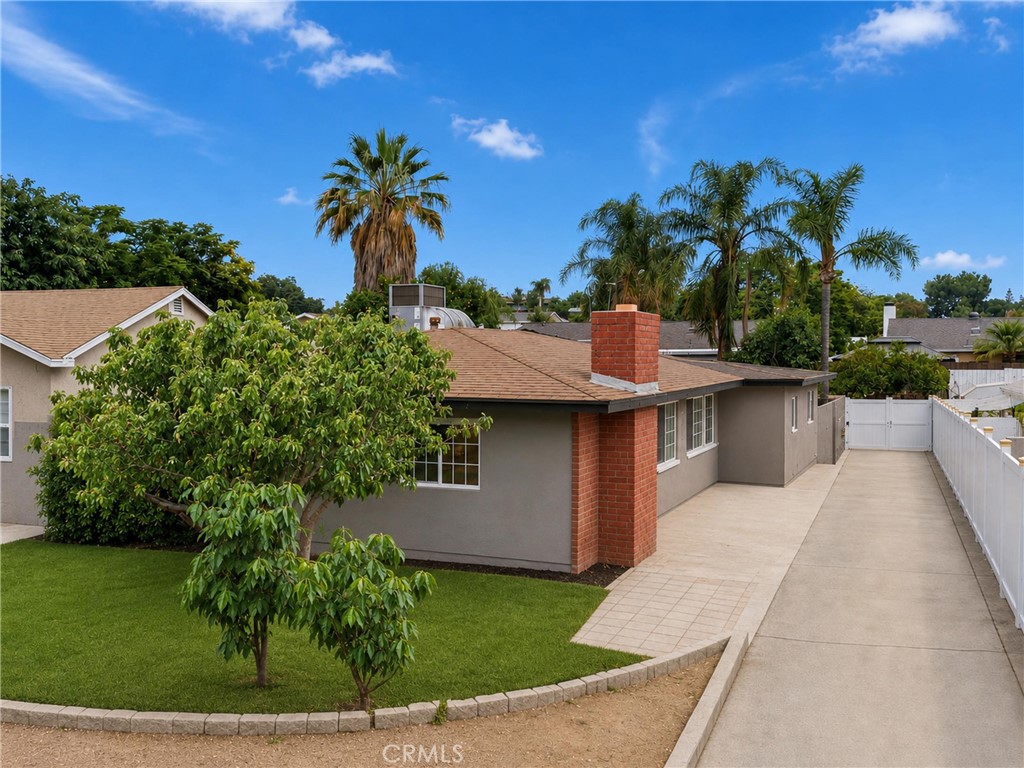 6057 Florence, Riverside, CA 92504 — photo 1