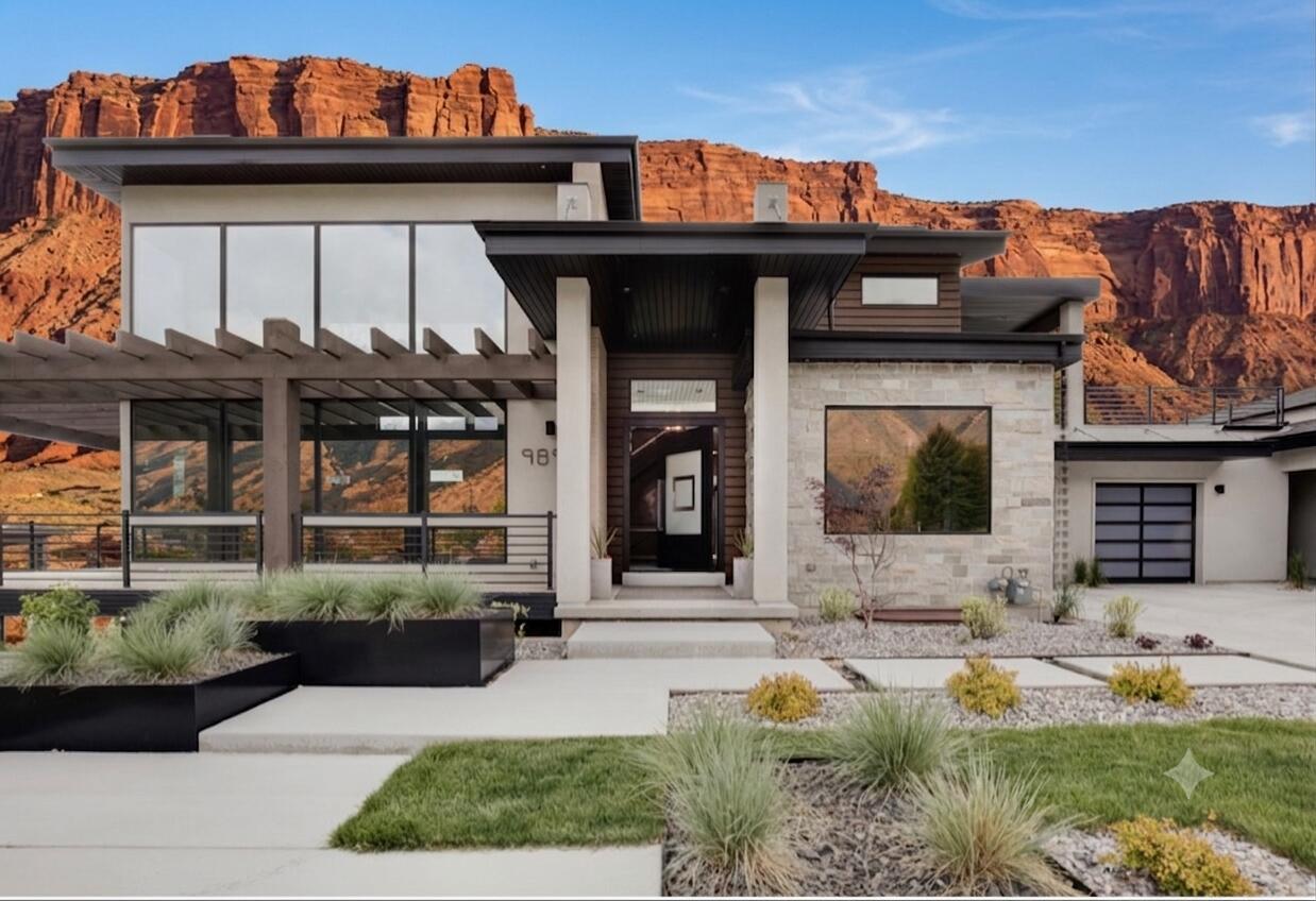 95 N CREST RD, Washington, UT 84780 — photo 1