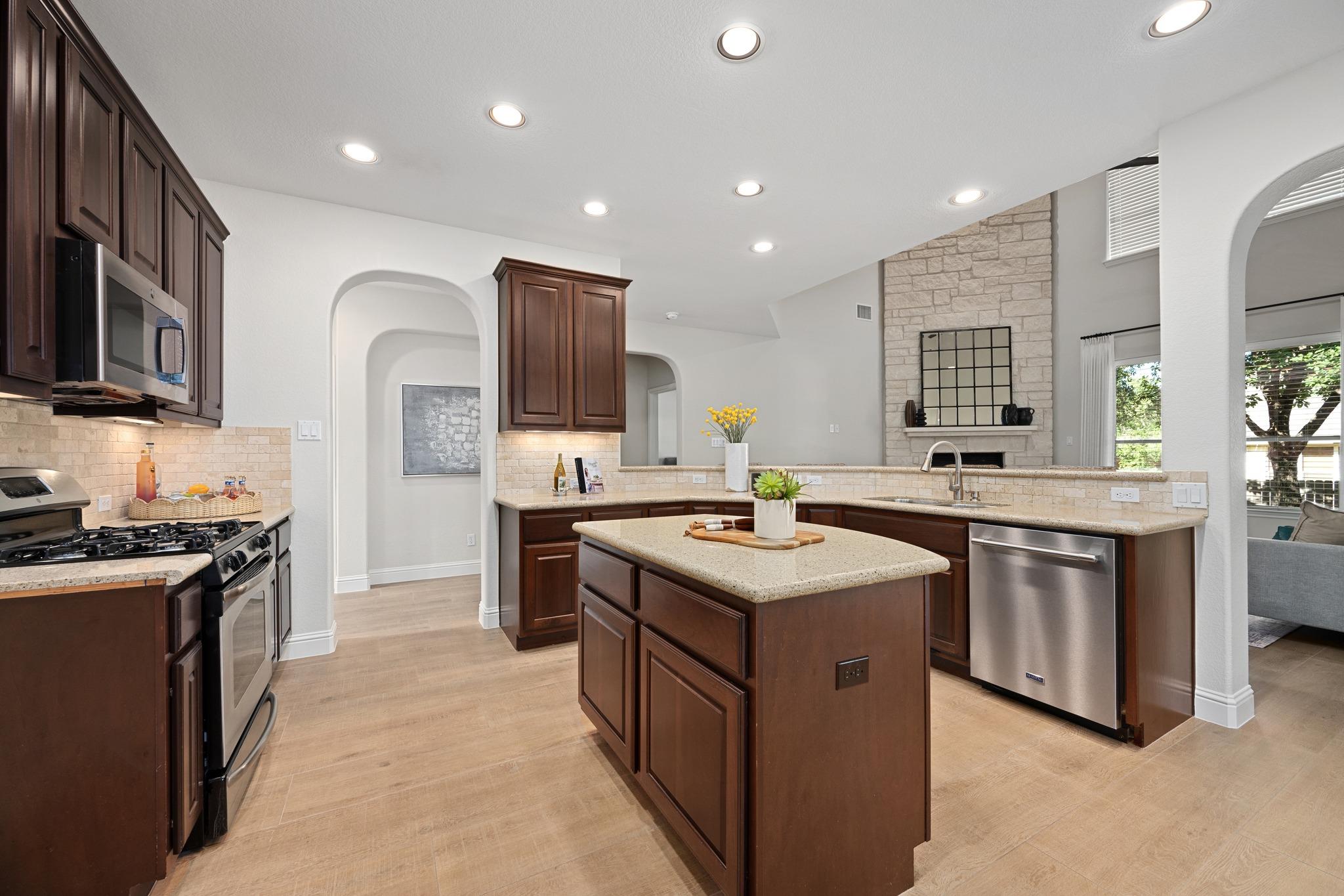8620 Alophia, Austin, TX 78739 — photo 1