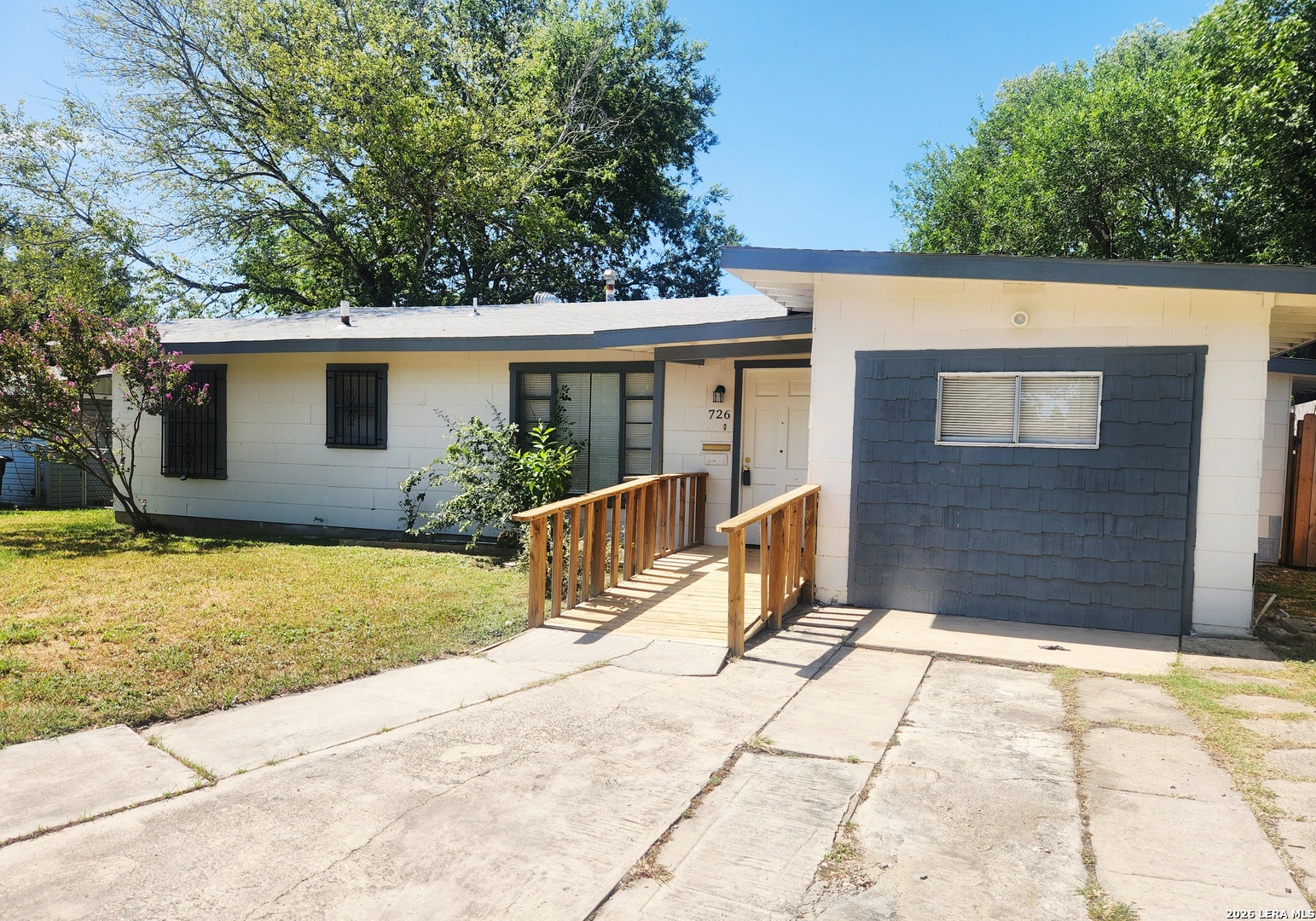 762 Marquette Dr, San Antonio, TX 78228 — photo 1