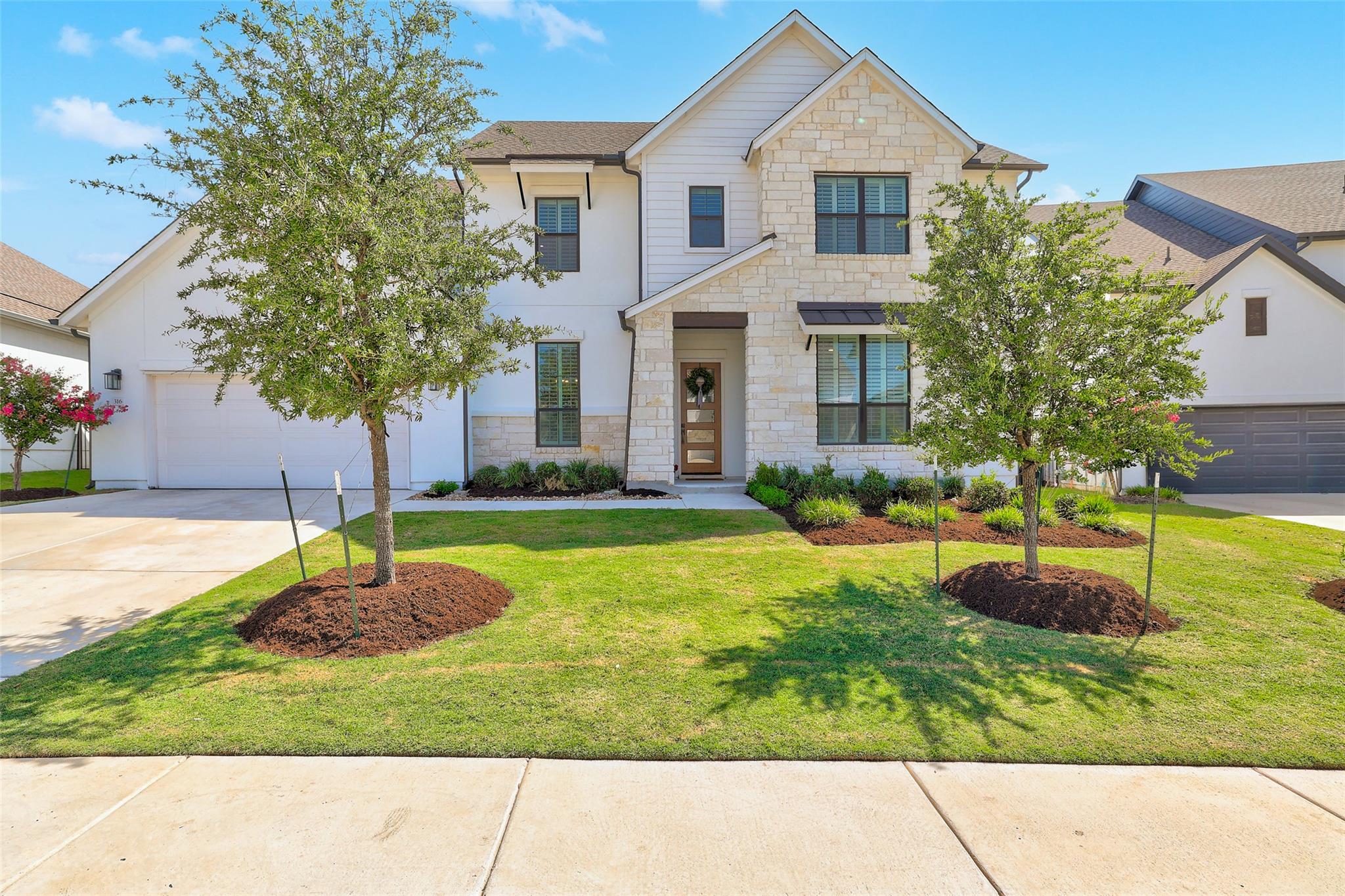 316 Valletta, Liberty Hill, TX 78642 — photo 1