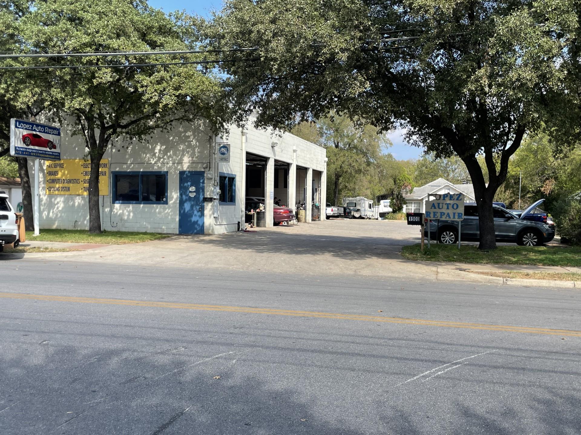 1900 Fortview, Austin, TX 78704 — photo 1