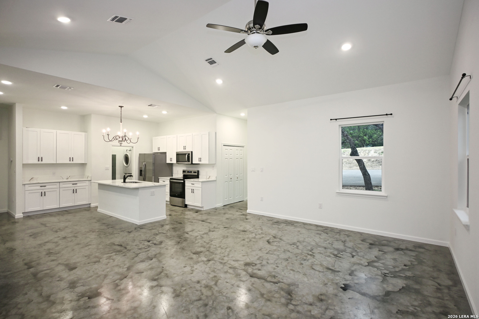 2213 WATERFRONT PARK DR, ,  78133 — photo 1